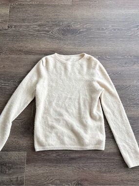 Goelia cashmere size small long sleeve